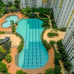 Simply Good Studio Room At Springlake Summarecon Apartment By Travelio