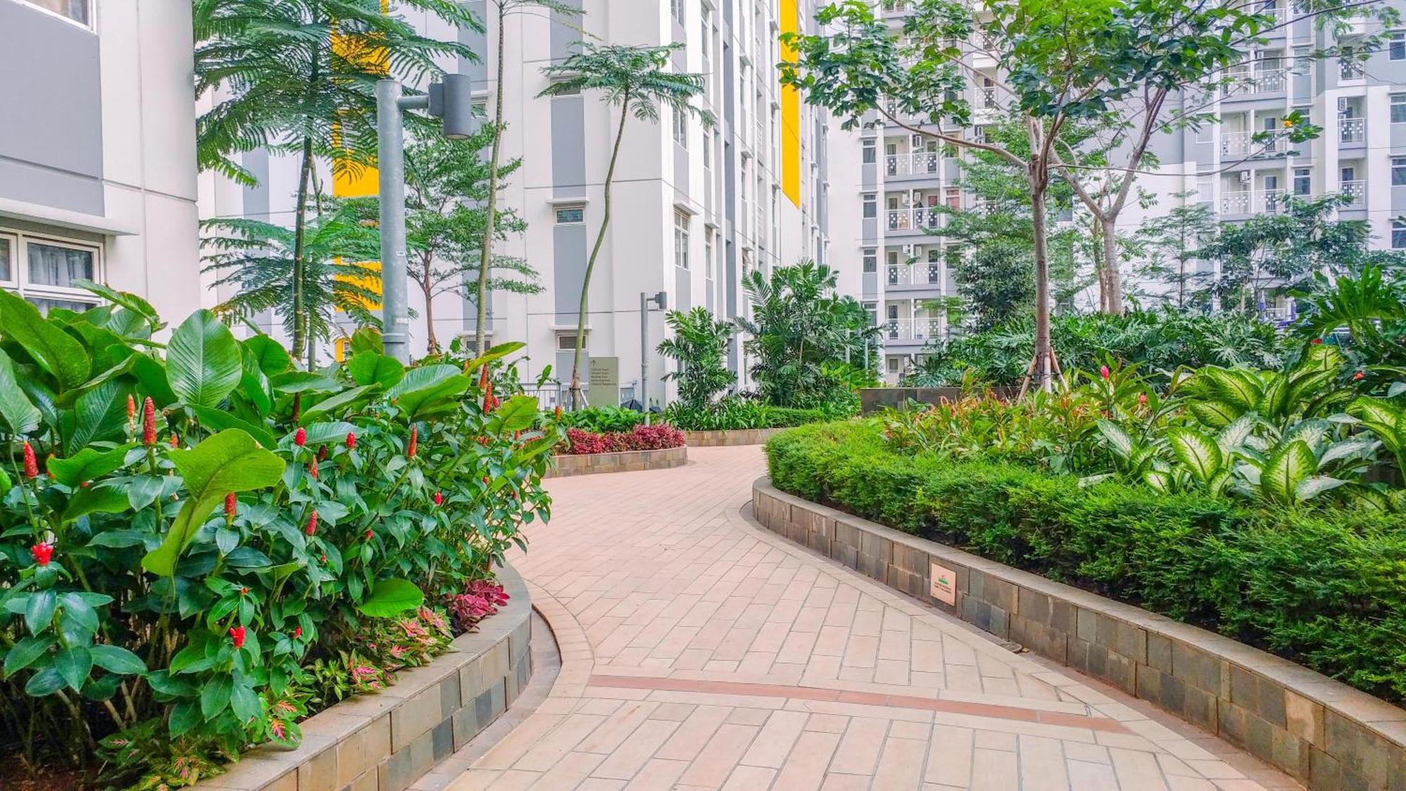 Simply Good At Springlake Summarecon By Travelio Bekasi